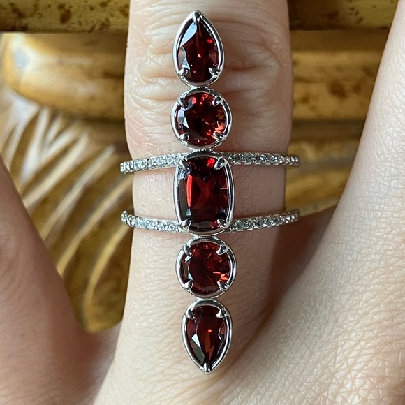 Natural Vermelho Red Garnet Sterling Silver Cocktail Ring Size 5.75 - Picture 1 of 10